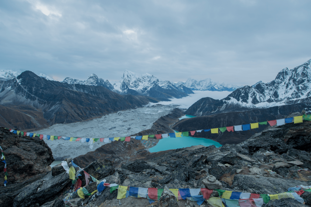 gokyo-lake-trek-12-days-nepal-wonder-himalaya
