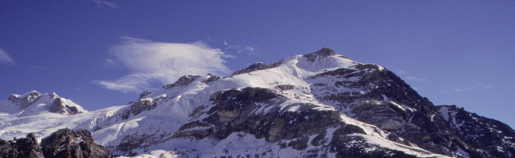 Yala Peak Climbing – 15 days