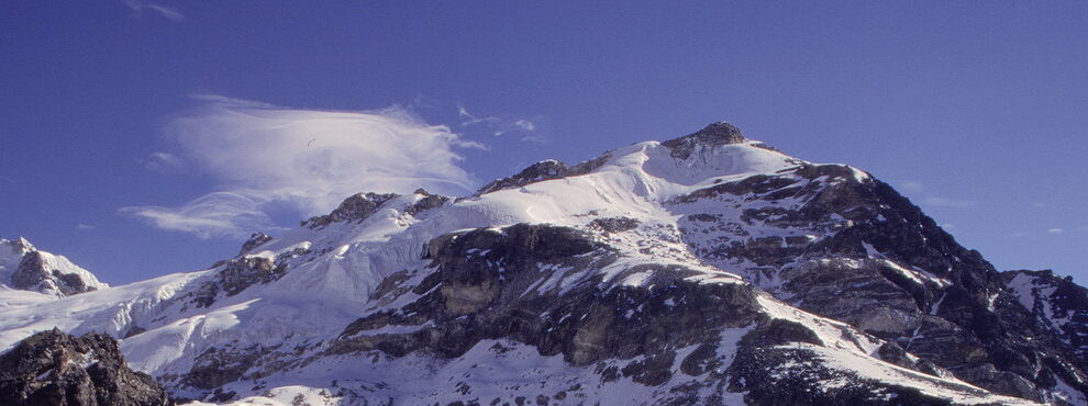 Yala Peak Climbing – 15 days