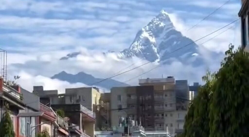 machhapuchre-pokhara-wonder-himalaya-view-nepal-wonder-himalaya