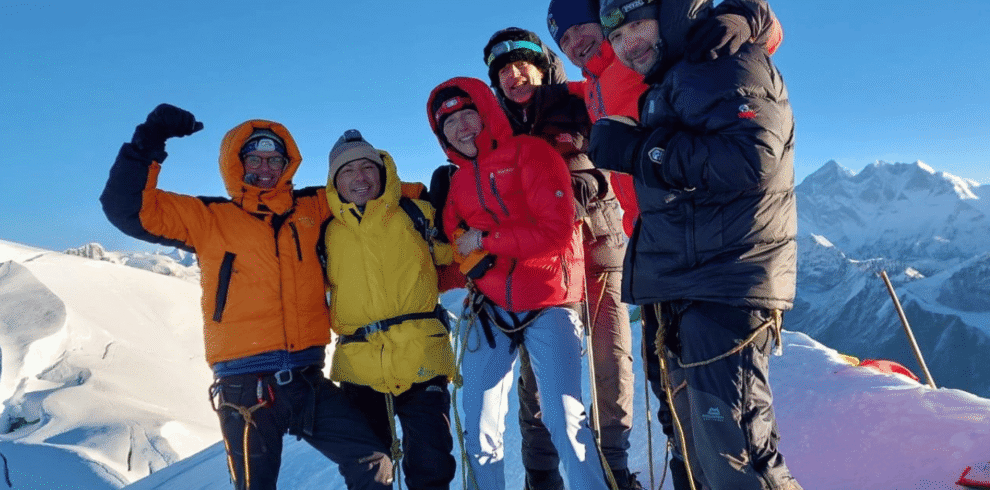 wonderhimalaya-mera-peak-climbing-2025