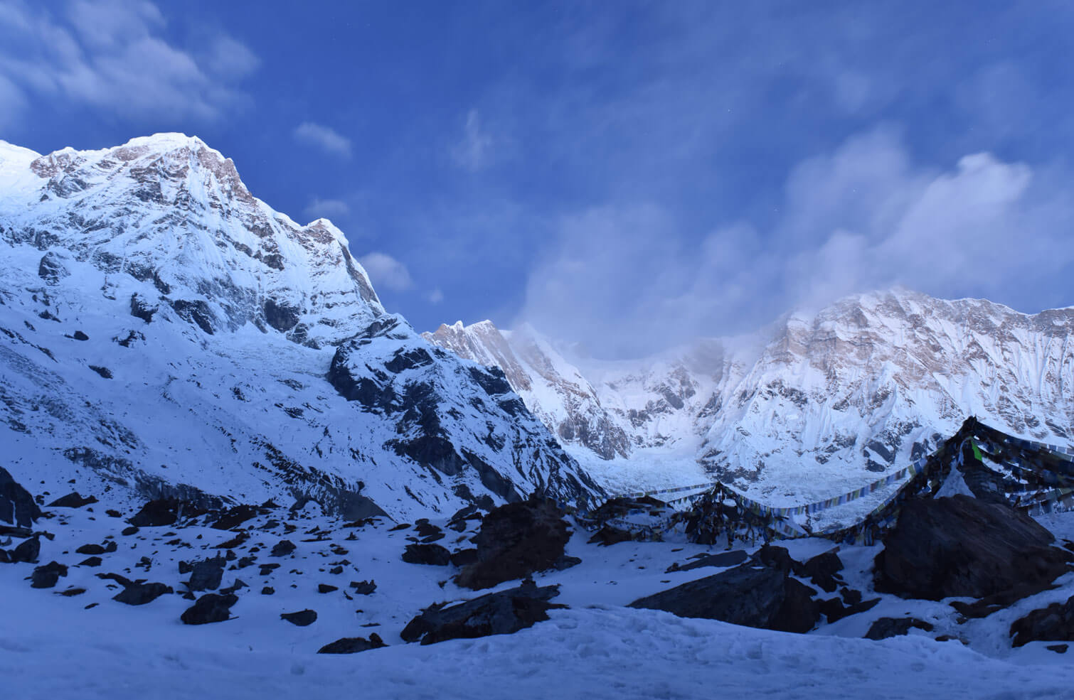 Visit Annapurna Himalayan range Nepal